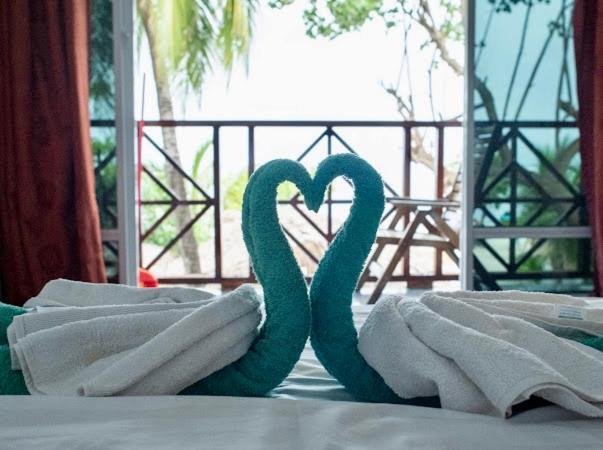 Elysian Hideaway Hotel Maafushi Bagian luar foto