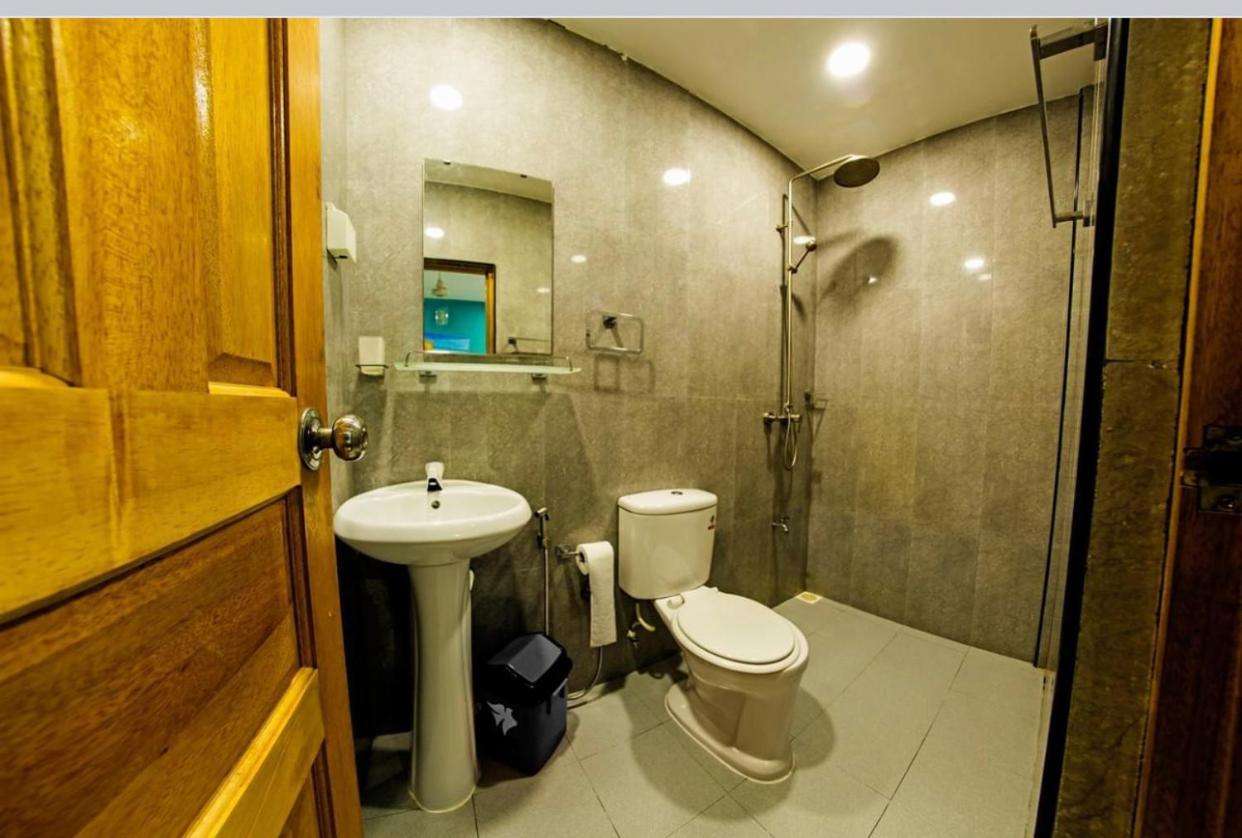 Elysian Hideaway Hotel Maafushi Bagian luar foto